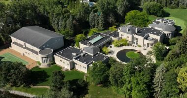 After 12 Years, Michael Jordan Finally Found A Buyer For His Lavish Chicago Mansion