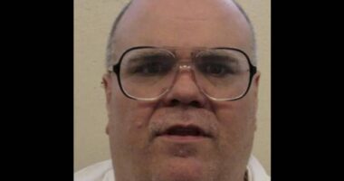 Alan Miller becomes the second death row inmate executed by nitrogen hypoxia in the US