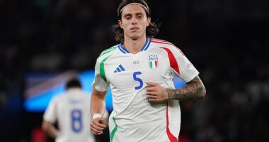 Arsenal defender Riccardo Calafiori has left the Italy camp after suffering a freak injury