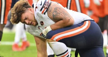 Bears Give Unclear Update on Teven Jenkins' Week 5 Return