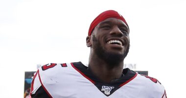 Bills Urged to Bring Back Veteran LB Weeks After Releasing Him