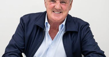 Blackpool have announced the appointment of Steve Bruce as their new manager