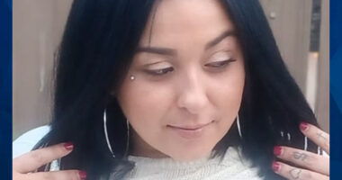 Boyfriend Stabs California Mom to Death in Front of Her 5 Children