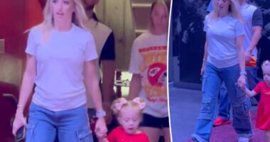 Brittany Mahomes sports cargo jeans to Kansas City Chiefs' first game of the season