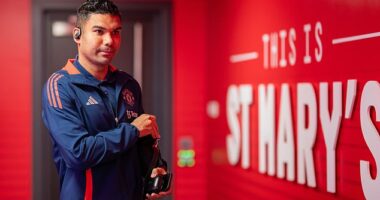 Erik ten Hag has made the decision to drop Casemiro from Man United 's starting XI