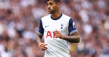 Cristian Romero appeared to criticise Tottenham¿s travel arrangements via social media