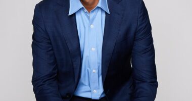 Dr Nick Coatsworth has urged Australians to oppose the Albanese government's proposed laws on combatting misinformation