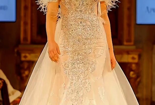 Emma Coronel - the wife of Mexican drug lord Joaquín ' El Chapo ' Guzmán Loera - has made a shocking return to the catwalk at Milan Fashion Week