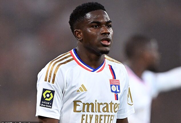 Ernest Nuamah was left in tears on the day of his Fulham medical before the move fell through, according to a report