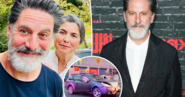 'Gilmore Girls' star Scott Cohen lucky to be alive after hit in head-on collision