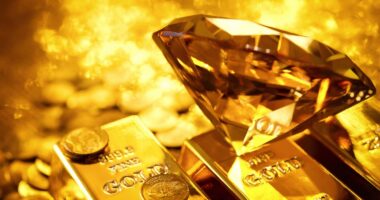 Gold is giving you a once-in-a-generation buying opportunity on its way to 4,400