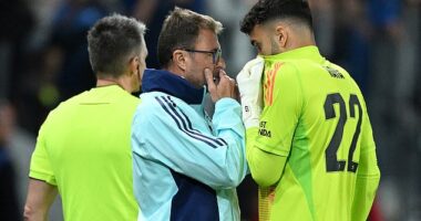 David Raya was seen in conversation with Arsenal's goalkeeping coach Inaki Cana (left) before his penalty save