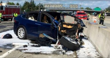 It Took HOW MUCH Water to Put Out a Tesla Battery Fire? – HotAir