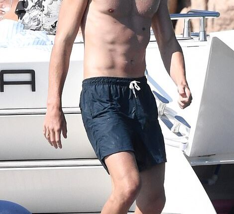 Jacob Elordi, 27, and his girlfriend, Olivia Jade, 25, soaked up the warm sun during a relaxing getaway with her family in Sardinia, Italy on Saturday