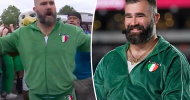 Jason Kelce dons 'South Philly tuxedo' for hilarious NFL 'Monday Night Countdown' introduction
