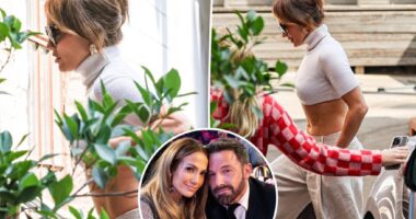 Jennifer Lopez flaunts ripped abs in crop top amid Ben Affleck divorce