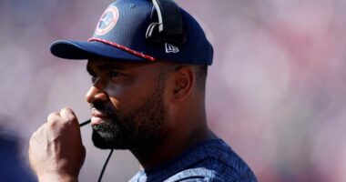 Jerod Mayo Explains Patriots Stance on Adding Veteran QB