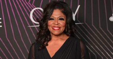 Kim Burrell Asks Church Crowd Not To Sing With Her VIDEO