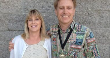 Kirk Thomas Olsen, 61, pictured with niece Holly Leeson was found dead in Yosemite on Saturday, nearly three weeks after setting out on its Ostrander Lake trailhead