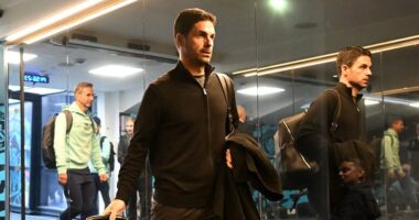 Manchester City vs Arsenal - Premier League: Live score, team news and updates as hosts are without Kevin De Bruyne and Mikel Arteta's side without captain Martin Odegaard for top of the table clash