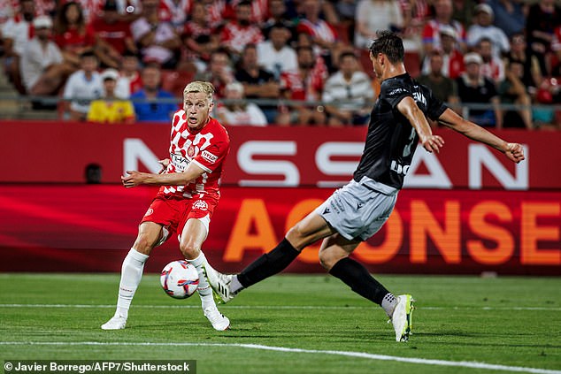 Donny van de Beek is seeking to rebuild his career after moving to Girona over the summer