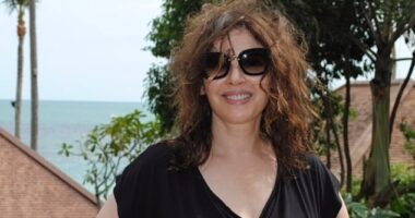 In an attempt to 'redress the balance', Nigella Lawson shared an image of herself with untidy tousled locks as she joked that she often 'looks a complete mess' when she is not filming