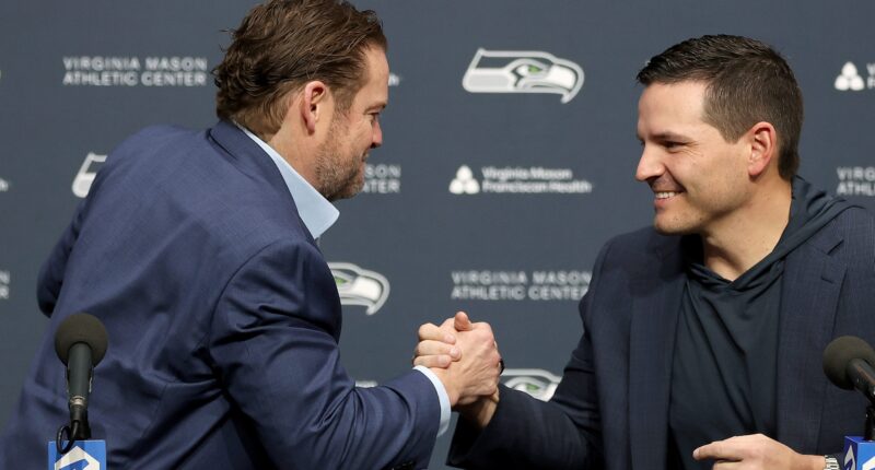 Seahawks Sign Ex-Vikings QB, Cut Speedster Days Before Week 1