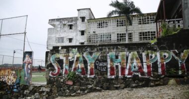 Six Million Dollar Hollywood Home Has Become a Squatter and Graffiti Magnet – RedState