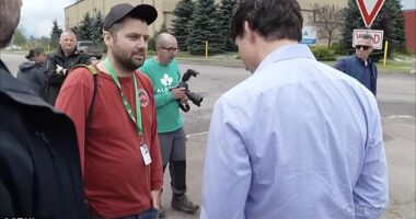 A Canadian steelworker has gone viral after he confronted Prime Minister Justin Trudeau and told him to his face exactly what he thinks of him