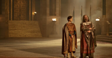 Kemen (Leon Wadham) and Pharazon (Trystan Gravelle) in Prime Video's The Rings of Power season 2 episode 5