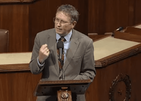 Thomas Massie Calls for the Publication of Ukrainian Casualty Numbers in the Russo Ukrainian War