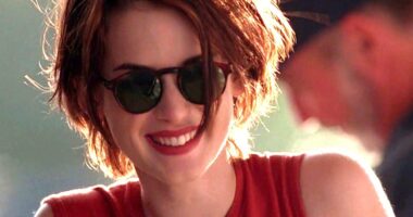 You Need To See Winona Ryder's '90s Gen-Xer Classic Before It Ghosts Netflix