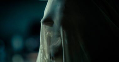 Salem's Lot Director Reveals First Cut of Stephen King Movie Was 3 Hours