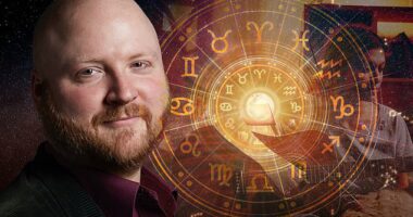 Oscar Cainer (pictured) tells us that as Mercury moves opposite Uranus, with an imaginative approach, we can beat the odds