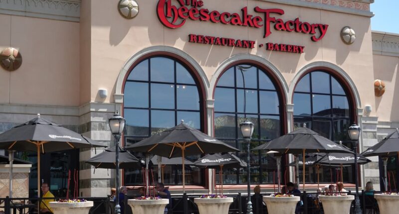 An activist investor reportedly wants Cheesecake Factory to split up. Analysts say it doesn’t need to.