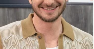 Andrew Garfield admitted to Amelia Dimoldenberg that he believes they could've had a real date, but that their Chicken Shop Date had spoiled their chance