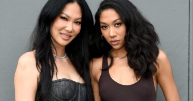 Aoki Lee Simmons Gets Real About Embarrassing Comparisons To Mom Kimora Lee Simmons & Transitioning Away From Modeling