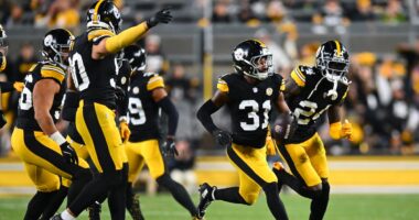 CB Beanie Bishop Shares Plan for Aaron Rodgers Interception Ball