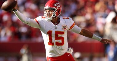 Chiefs QB Patrick Mahomes Scrutinized for 33-Yard Run vs 49ers