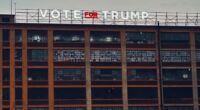 Custom Printing Company Sticker Mule Posts Massive ‘Vote For Trump’ Sign Atop Historic Building in NY