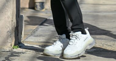Washington DC Cops Warning Robbers Targeting Designer Sneakers