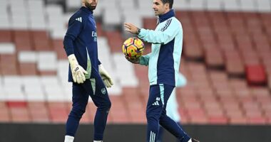 David Raya admits that Arsenal cannot keep playing games with less men if they want to win the Premier League this season