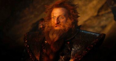 Durin Threatens His Mad King Father & The Balrog Stirs
