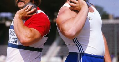 Geoffrey Capes, the two-time world's strongest man and British shot-putter, has died at the age of 75