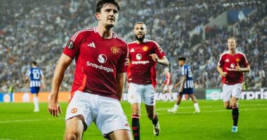 Harry Maguire scored a late header to rescue a draw for Manchester United against Porto