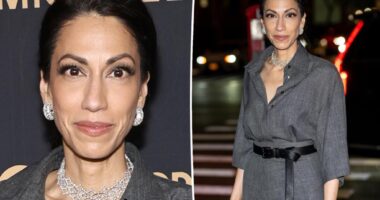 Huma Abedin stuns at gala in her own jewels