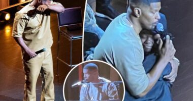 Jamie Foxx gets emotional sharing pics from first show since health scare: 'I needed the stage'