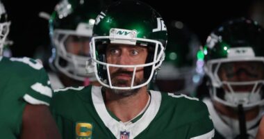 Jets Make Eyebrow Raising QB Move Before Vikings Game