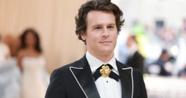 Jonathan Groff