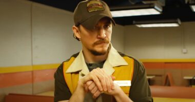 Kyle Gallner Teased His Horror Path With This Creepy TV Role